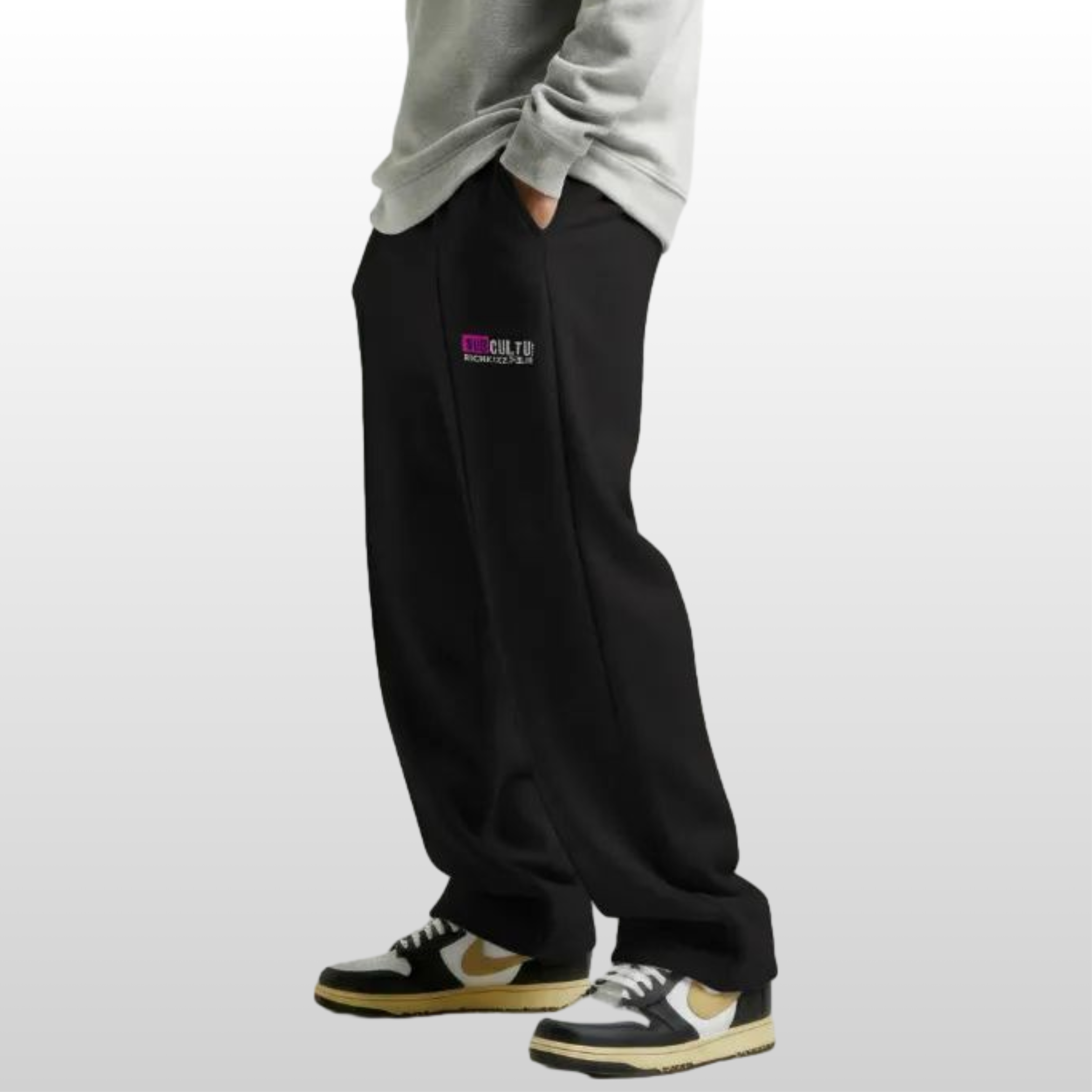 Kollektion Jogger und Shorts für Männer, angesagte Jogger Shorts und Streetwear Trousers für Herren mit krassen Prints