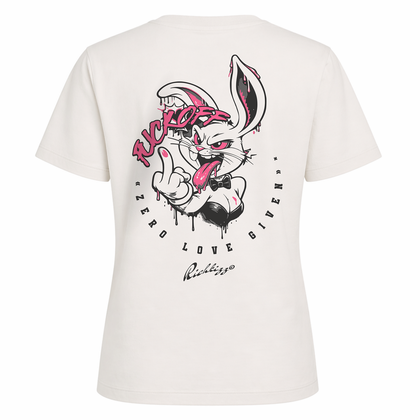 Angesagtes Provokant freches Damen T-Shirt Bad Bunny "fck off", aus reiner Bio-Baumwolle – weil echte Qualität keine Kompromisse kennt. Das Organic Singlejersey besticht durch seine klassische Schnittform und beeindruckt mit

100% gekämmter ringgesponnener Bio-Baumwolle
180 GSM bietet es die perfekte Balance zwischen Tragekomfort und Langlebigkeit
Nachhaltigkeit trifft auf unverfälschten Style
