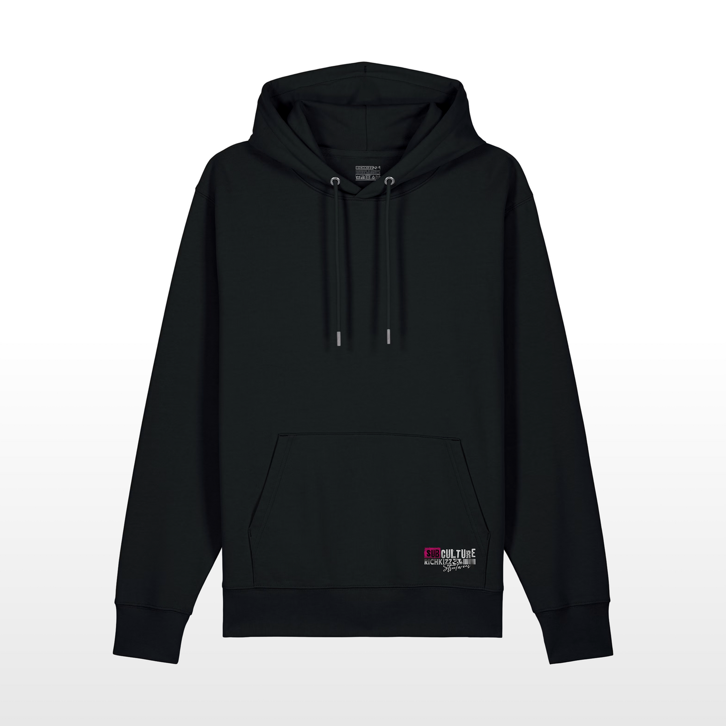 Der Heavy Hoodie Chaos – locker geschnitten, massiv verarbeitet. Flauschige Bio-Baumwolle, doppelte Kapuze mit Futter, Set-In Ärmel und robuste Metalldetails. Robustes Fischgrätenband im Nacken, verstärkte Nähte und praktische Kängurutasche. Ein Statement-Piece, das hält, was es verspricht.

Handarbeit aus Deutschland&nbsp;- ein echtes Unikat
OriginG Premium&nbsp;Produkt
Relaxed geschnitten - extra komfortabel
Limitiert auf 20 Stück am Tag
Farbe Black
Heavy 350 GSM