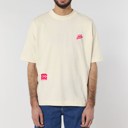 Dirty Crew Herren Streetwear-Shirt im Oversized Schnitt, das neue Qualitätsstandards setzt. Fetter Spruch und 100% fette Bio-Baumwolle, genau richtig für heiße Sommernächte.&nbsp;