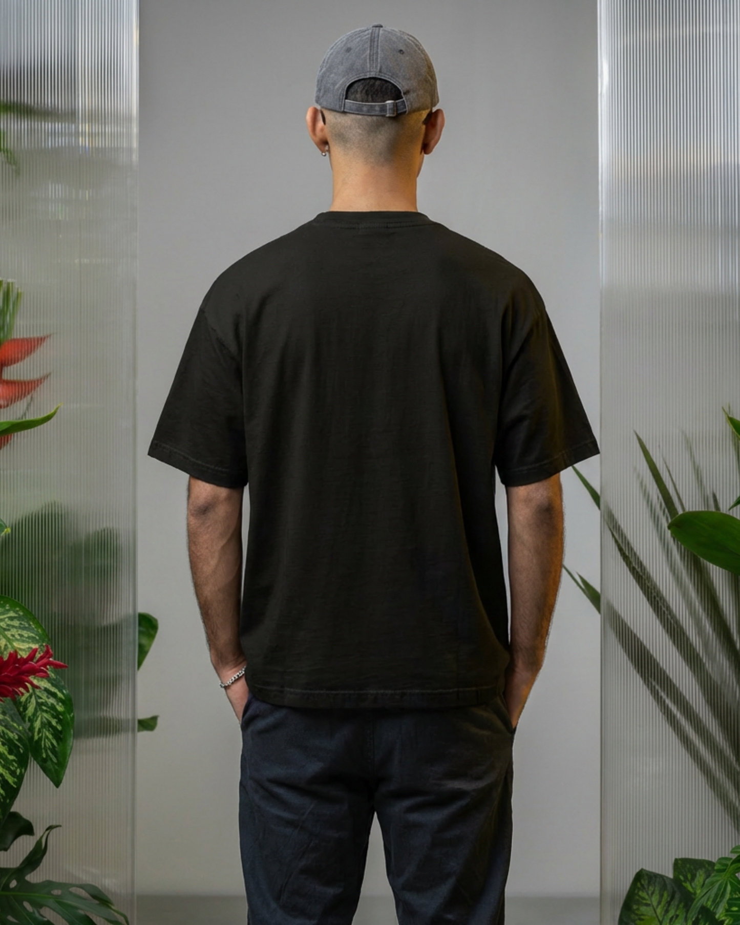 Einfach aber wirkungsvoll, unser GUCZI Attitude Herren Shirt im Oversized-Fit! Ein stylisches Premium-Shirt, das neue Qualitätsmaßstäbe setzt. 100% Bio-Baumwolle, Streetwear Shirt aus Deutschland mit frechen print