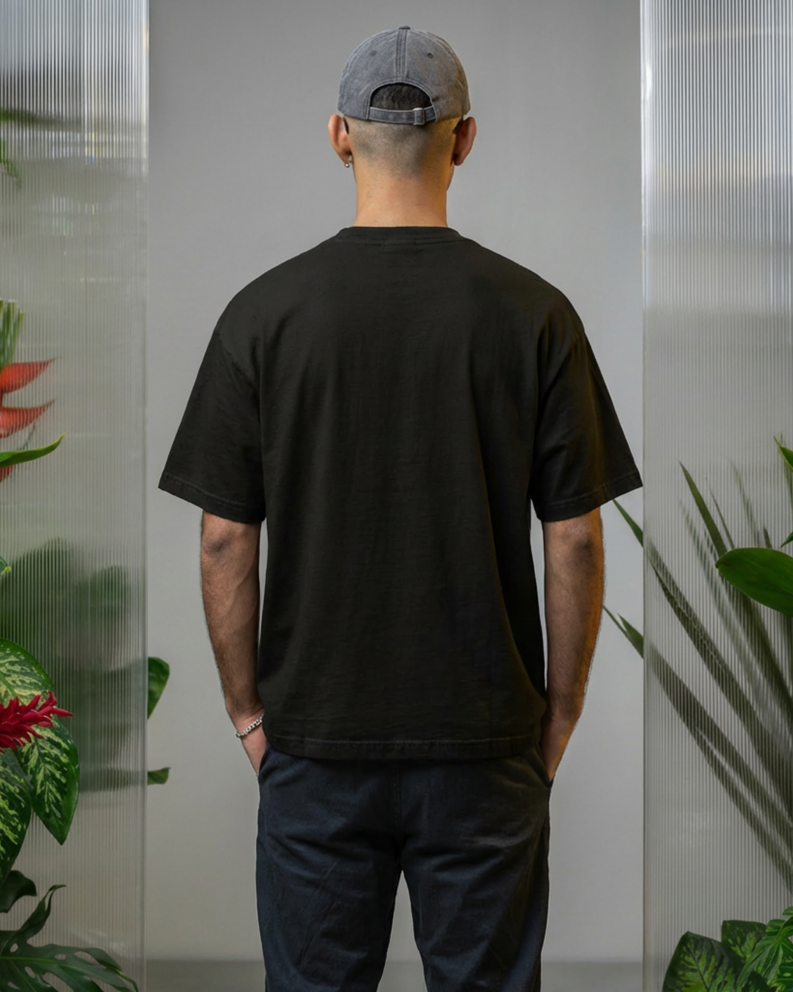 Einfach aber wirkungsvoll, unser GUCZI Attitude Herren Shirt im Oversized-Fit! Ein stylisches Premium-Shirt, das neue Qualitätsmaßstäbe setzt. 100% Bio-Baumwolle, Streetwear Shirt aus Deutschland mit frechen print
