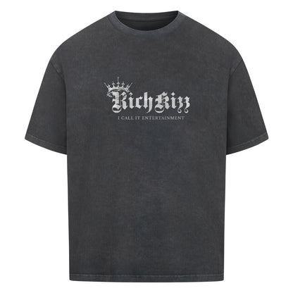 Stylisches Shirt im Oversized Schnitt. Mit diesem provokant frechen Print, kommst du garantiert nicht seriös um die Ecke. Das NO JOKE Shirt in der Farbe Washed-Black ist aus 100% Baumwolle 240GSM gefertigt und trägt sich boxy lässig.