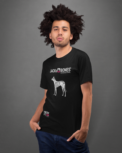 Provokant, witzig und nachhaltig – das Organic Shirt "Jacks Bones" setzt mit seinem frechen Frontprint ein Statement gegen den Einheitsbrei. Der lockere Unisex-Schnitt sitzt einfach richtig, während die hochwertige Bio-Baumwolle für echten Tragekomfort sorgt. Perfekt für alle, die ihre Meinung mit einem Augenzwinkern ausdrücken wollen