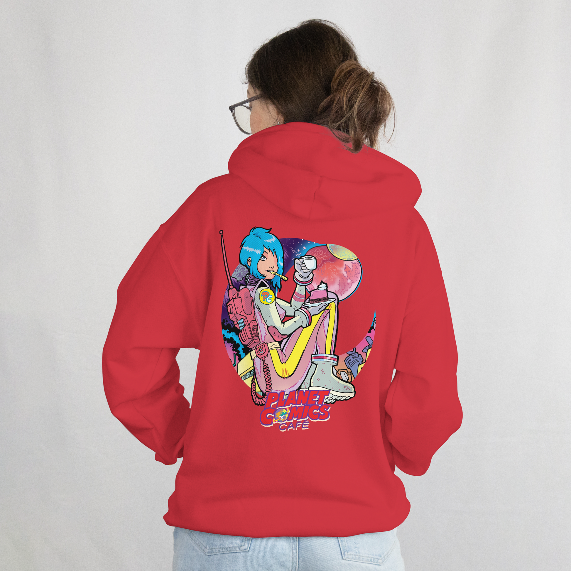 Planet Comics Custom Hoodie – Dein Design, deine Regeln

Dieser Hoodie wird individuell nach deinen Wünschen gefertigt. Gemeinsam stimmen wir vorab Farben, Style und Details bequem per WhatsApp ab, bis dein Design perfekt ist.

Nach deiner finalen Freigabe erhältst du einen persönlichen Bestell-Link, über den du jederzeit und unbegrenzt nachbestellen kannst.

Die Preise richten sich nach unserem Angebot an euch. Dieses Merch-Produkt ist nur für unseren Kunden