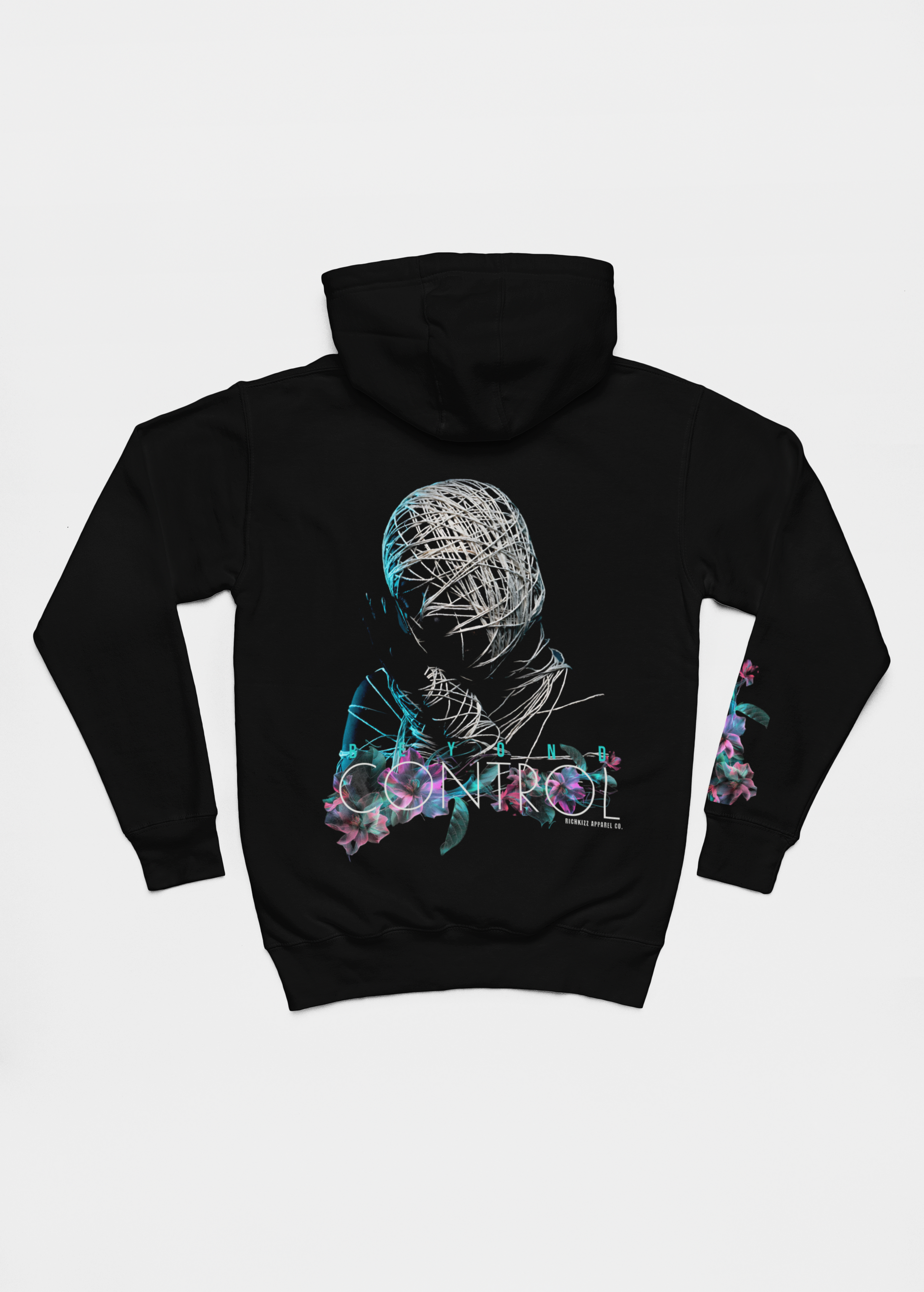 Der OriginG Girls Hoodie SINNERS ist dein Statement-Piece für alle, die es wagen, anders zu sein. Mit seinem frechen Design und dem entspannten Schnitt setzt du ein klares Zeichen – feminin, mutig und unkonventionell. Perfekt für jeden, der seinen Style nicht an Regeln anpasst, sondern seine eigenen schreibt. Ein Hoodie, der genauso provokant ist wie du.

100% ringgesponnene Bio-Baumwolle
Handgefertigtes Unikat "made in Germany"
Medium heavy 280 GSM
Backprint - Frontprint -Print auf Ärmel
Farbe Schwar