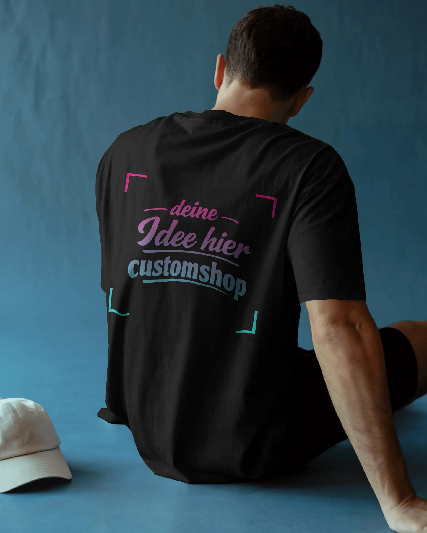 Custom Shirt – Dein Design, deine Regeln

Dieses Shirt wird individuell nach deinen Wünschen gefertigt. Gemeinsam stimmen wir vorab Farben, Style und Details bequem per WhatsApp ab, bis dein Design perfekt ist.

Nach deiner finalen Freigabe erhältst du einen persönlichen Bestell-Link, über den du dein Shirt jederzeit und unbegrenzt nachbestellen kannst.