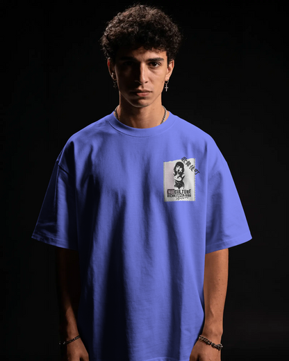 Angesagtes washed lila herren Streetwear T-Shirt im relaxed Schnitt, Dieses Shirt wird nach deiner Bestellung in Deutschland handgefertigt, ein echtes Unikat! Angesetzte Ärmel 240GSM
extra breiter enganliegender Halsausschnitt, Inneres Nackenband aus dem selben Hauptmaterial, Blindstich an Ärmelbündchen und Saum Farbe Lila gewaschen Material 100% Bio-Baumwolle / vorgewaschen