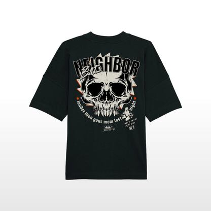 Lässiges provokantes Streetwear T-Shirt im Oversized Schnitt aus unserer BAD NEIGHBOR Kollektion. Lass den V-Twin knallen, deine Nachbarn wird es freuen, 100% gekämmte ringgesponnene Bio-Baumwolle, eingesetzte Ärmel, überschnittene Ärmelansätze, 1x1 Rippstrick an schmalem Ausschnitt, abgesetztes Nackenband, aus Eigenstoff, breite Doppelabsteppung an Ärmelenden und unterem Saum, Richkizz, Farbe schwarz