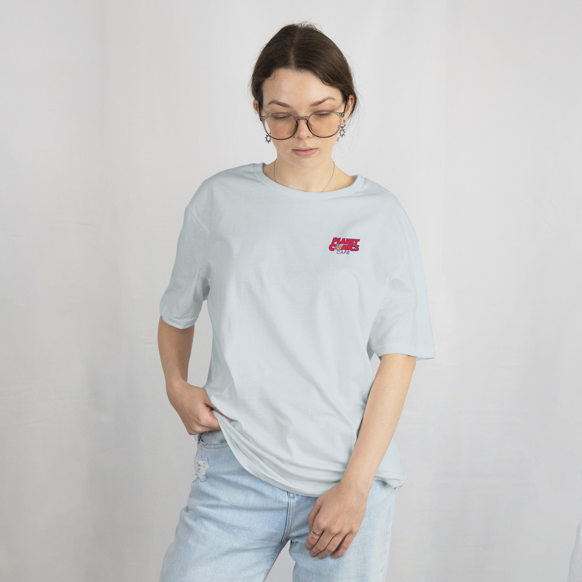 Organic Unisex Premium T-Shirt mit normalem Schnitt, bietet mit 180 GSM ein angenehmes Tragegefühl und langlebige Qualität. Der dezente Front- und Backprint macht das Shirt zum besonderen Hingucker. Ideal wenn Sie Wert auf nachhaltige Materialien und individuellen Stil legen.

max. 40°C waschen
nicht über den Druck bügeln
Trockner nur geringe Temperatur
180GSM hochwertige ringgesponnene Bio-Baumwolle
Fertigung in deiner Lieblingsfarbe und Schnitt
