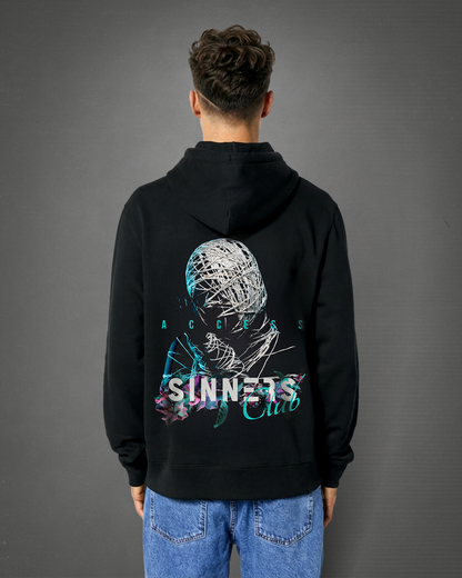 Der Premium Hoodie Sinners – locker geschnitten, massiv verarbeitet. Flauschige Bio-Baumwolle, doppelte Kapuze mit Futter, Set-In Ärmel und robuste Metalldetails. Robustes Fischgrätenband im Nacken, verstärkte Nähte und praktische Kängurutasche. Ein provokant angehauchtes Statement-Piece, das hält, was es verspricht.

Handarbeit aus Deutschland ein echtes Unikat
OriginG Premium Produkt
Relaxed geschnitten - extra komfortabel
Limitiert auf 20 Stück am Tag
Farbe Schwarz mit Front und Backprint